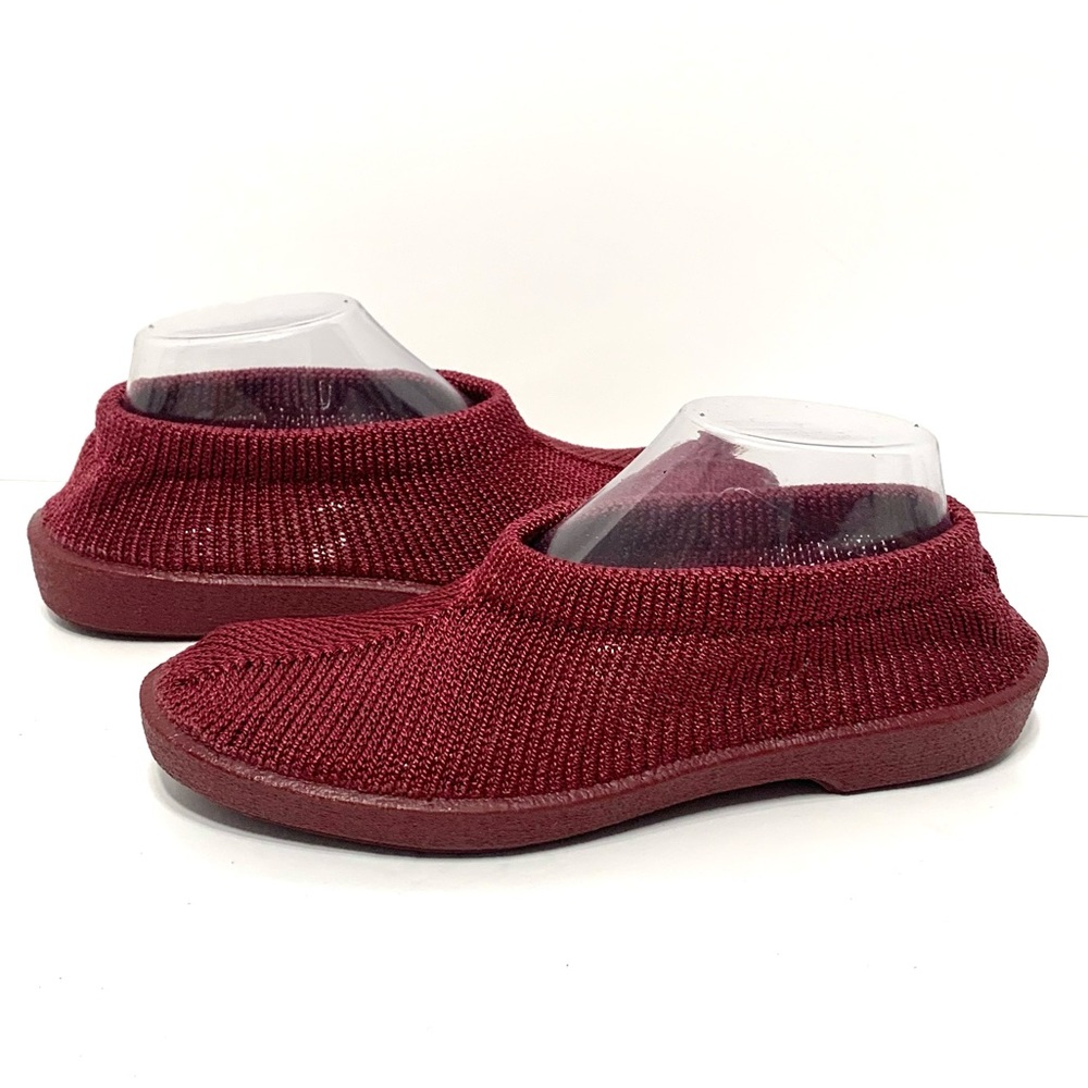 Arcopedico Sec V Burgundy Slip On Flats Size US 8- 8.5 / Euro 39